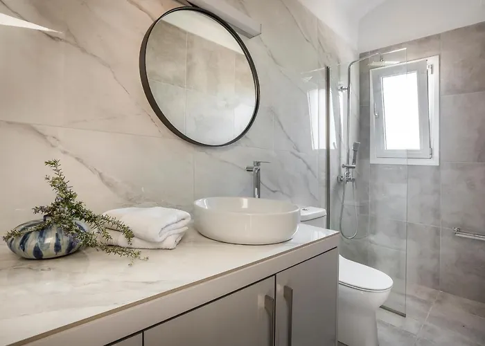 Artemon New Luxury Willa *